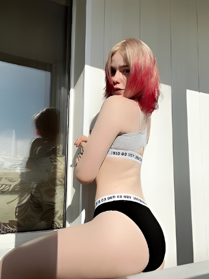 Анна привлекательная девушка из Горно-алтайска цена от 1500 руб