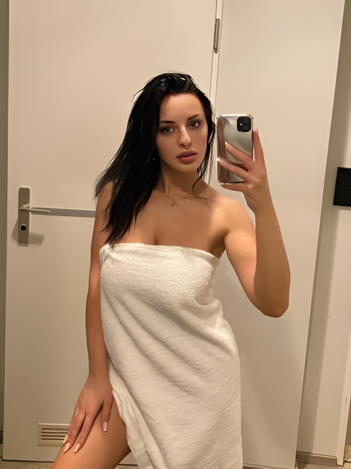 Диана привлекательная девушка из Горно-алтайска цена от 10000 руб