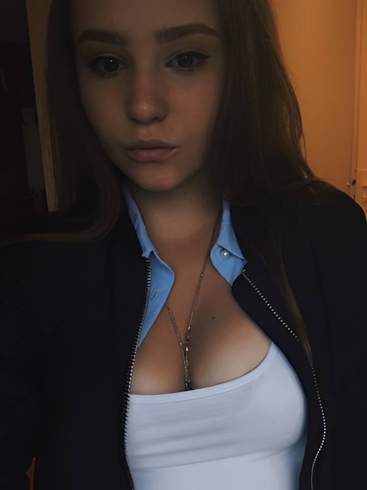 Евлалия привлекательная девушка из Горно-алтайска цена от 10000 руб