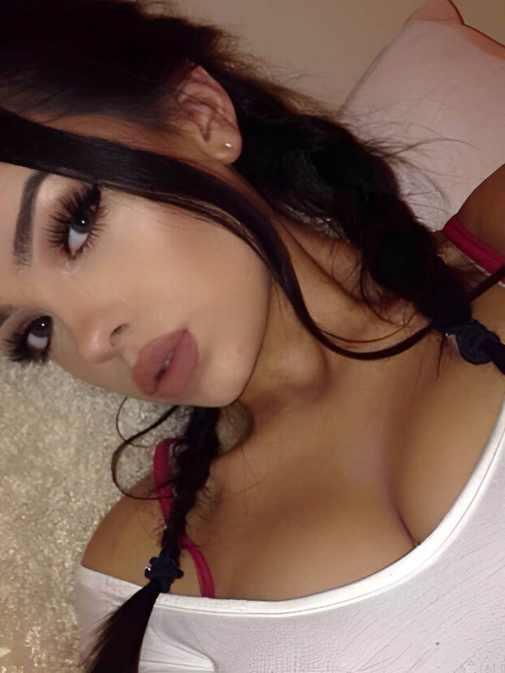 Роксана привлекательная девушка из Горно-алтайска цена от 2500 руб