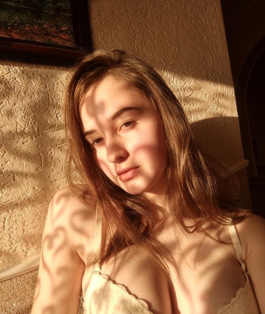 Анна привлекательная девушка из Горно-алтайска цена от 3000 руб