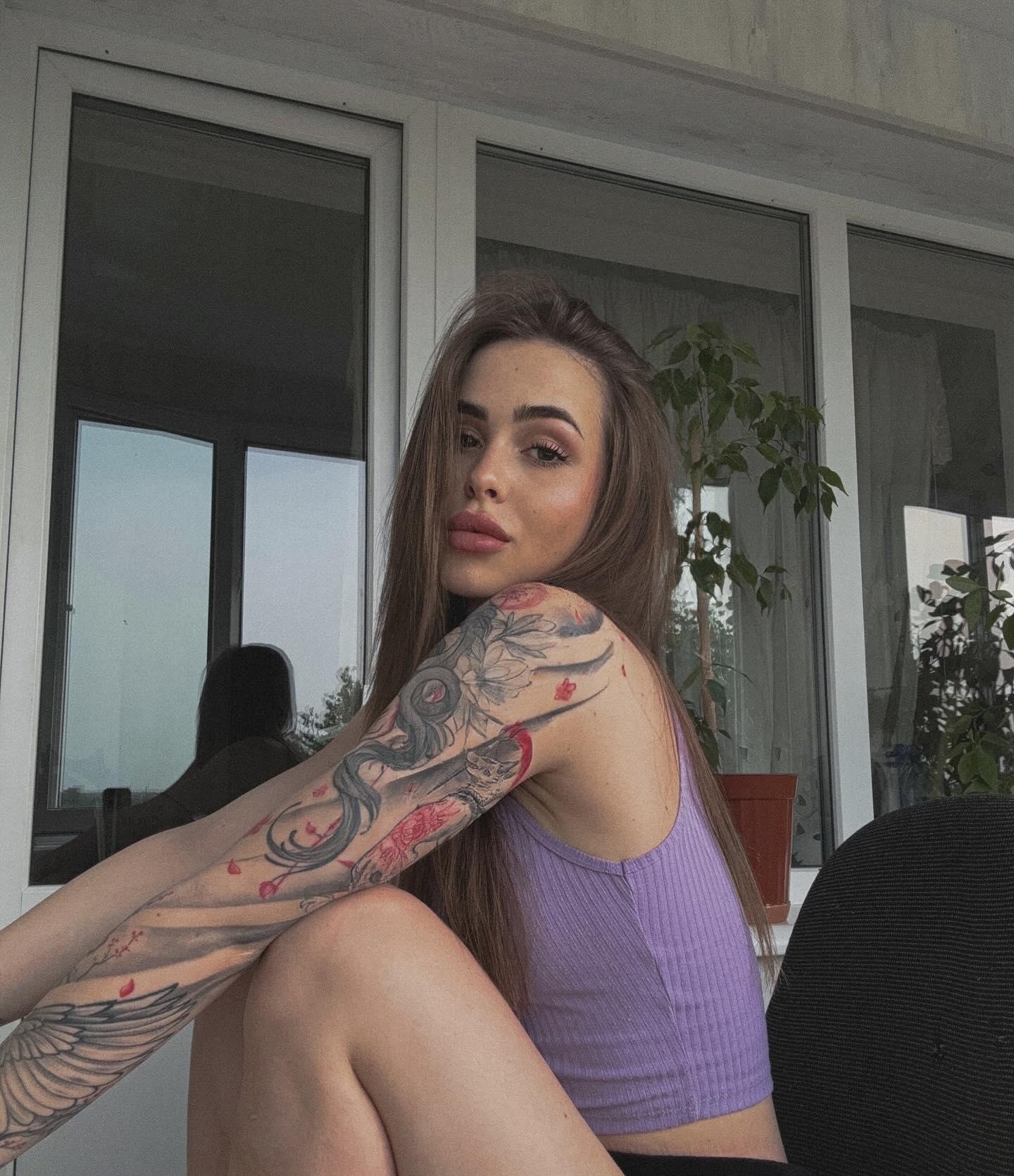 Луиза привлекательная девушка из Горно-алтайска цена от 6000 руб