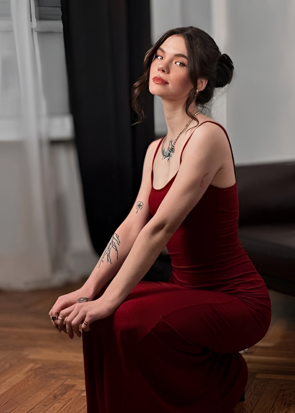 Кристина привлекательная девушка из Горно-алтайска цена от 15000 руб