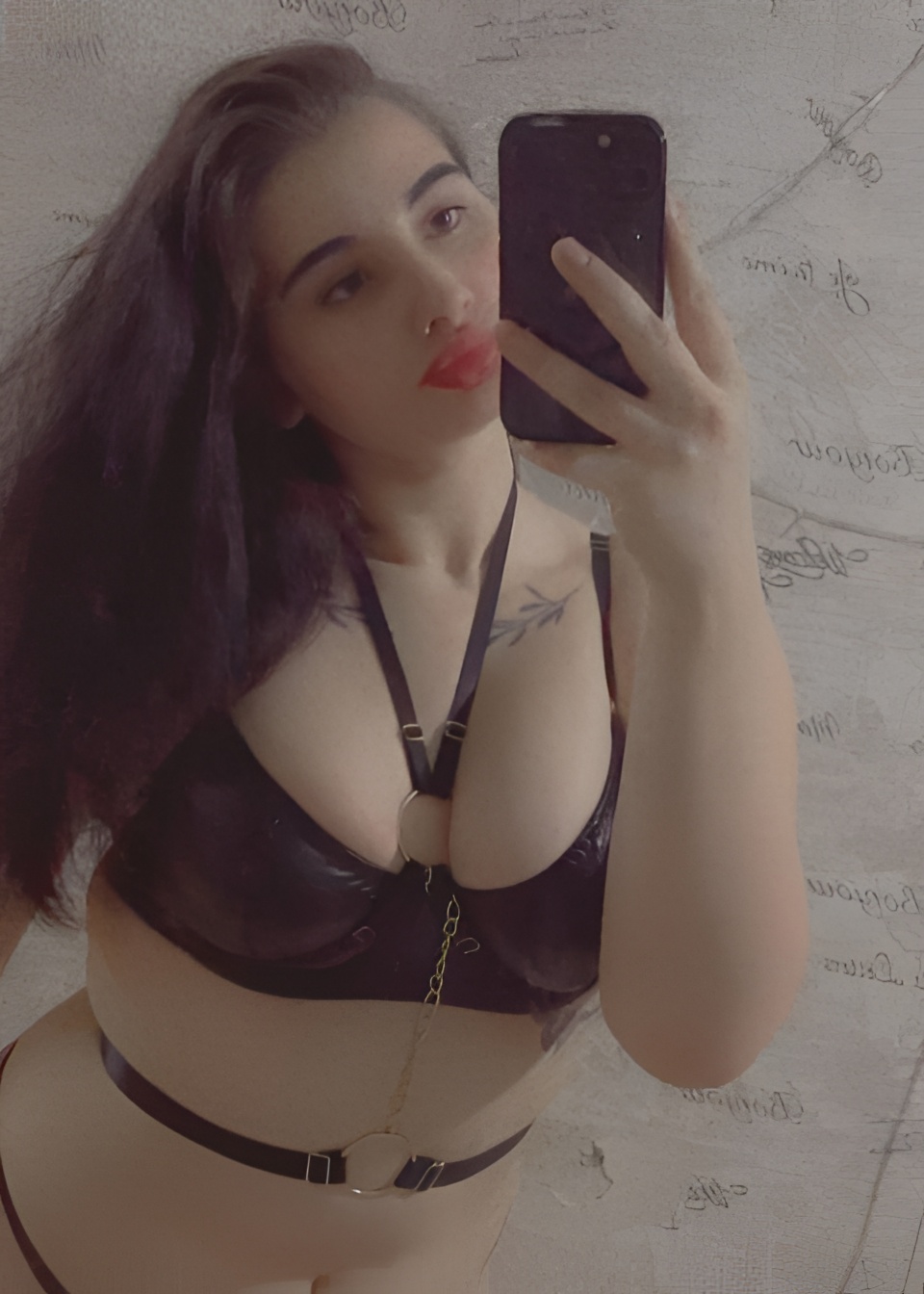 Соня привлекательная девушка из Горно-алтайска цена от 15000 руб